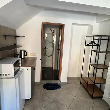 Nider N5 Urban In Near The Center Guest house